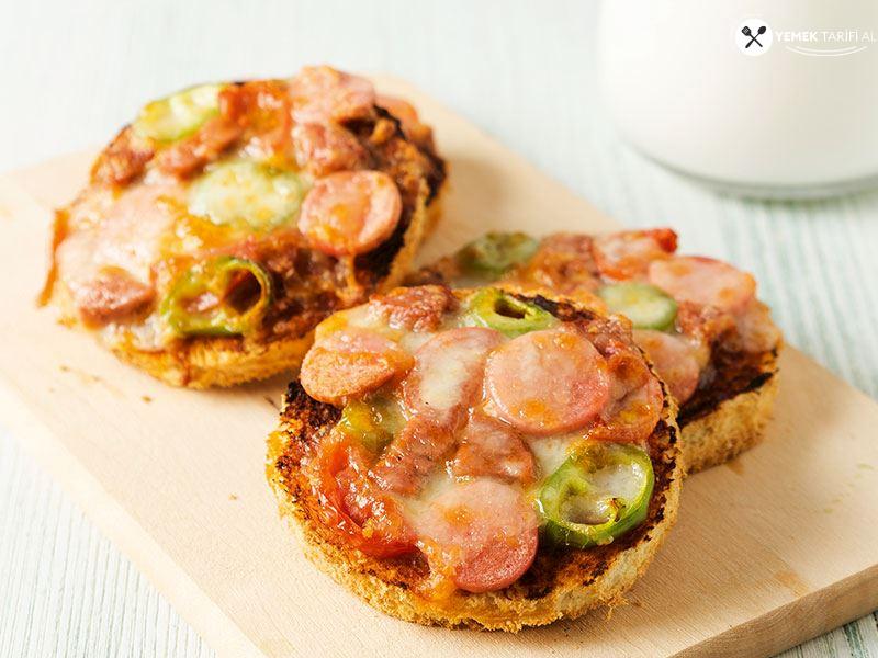 Air Fryer’da Tost Ekmeğinden Mini Pizzalar Tarifi 1 – air fryerda tost ekmeginden mini pizzalar tarifi SOTH4RRL