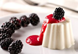 Böğürtlenli Panna Cotta Tarifi