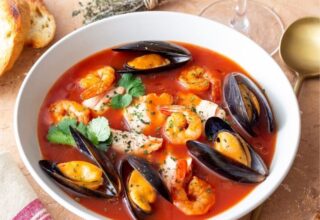 Bouillabaisse Tarifi: Geleneksel Fransız Deniz Ürünleri Çorbası