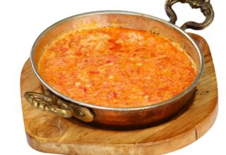 Çakallı Menemen Tarifi