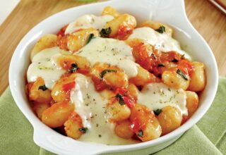 Domates Soslu Gnocchi Tarifi