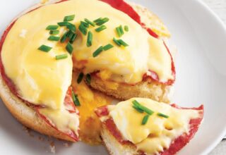 Egg Benedict Tarifi