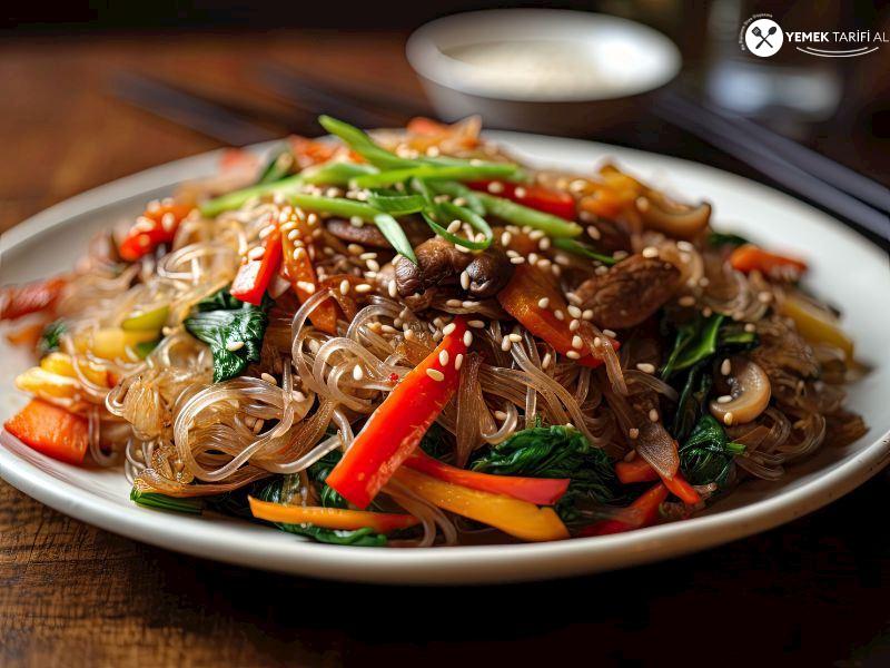 Japchae Tarifi: Kore Mutfağının Lezzetli Noodle Yemeği 1 – japchae tarifi kore mutfaginin lezzetli noodle yemegi ykhAh7ZU