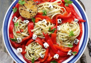 Köz Biberli Spagetti Salatası Tarifi