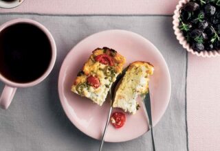 Peynirli Strata (Bayat Ekmek Böreği) Tarifi