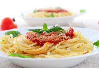 Spagetti Napoliten Tarifi ve Gerekli Malzemeler