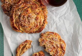 Tahinli ve Tarçınlı Çörek Tarifi