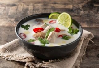 Tom Kha Kai Çorbası Tarifi