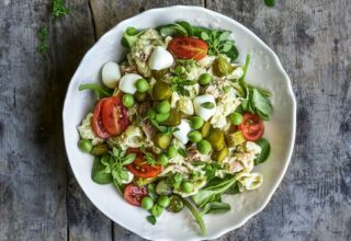 Ton Balıklı Makarna Salatası Tarifi