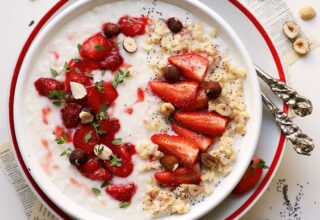 Vanilyalı Çilekli Porridge Tarifi