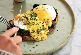 Egg Benedict Tarifi