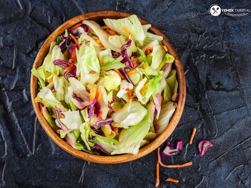 Hafif ve Ferah Iceberg Salatası Tarifi 1 – hafif ve ferah iceberg salatasi tarifi